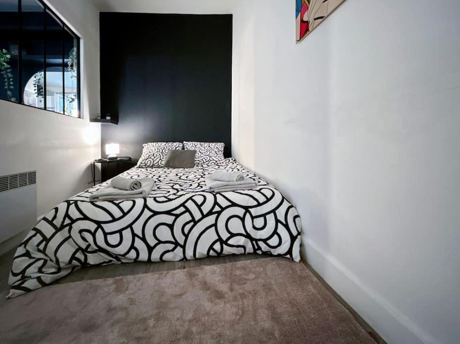 Cocon Urbain Proche Canal Saint-martin Appartamento *