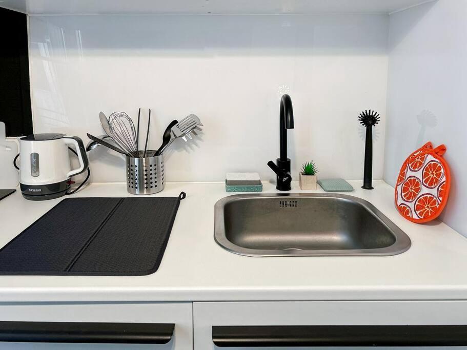 Cocon Urbain Proche Canal Saint-martin Appartamento *